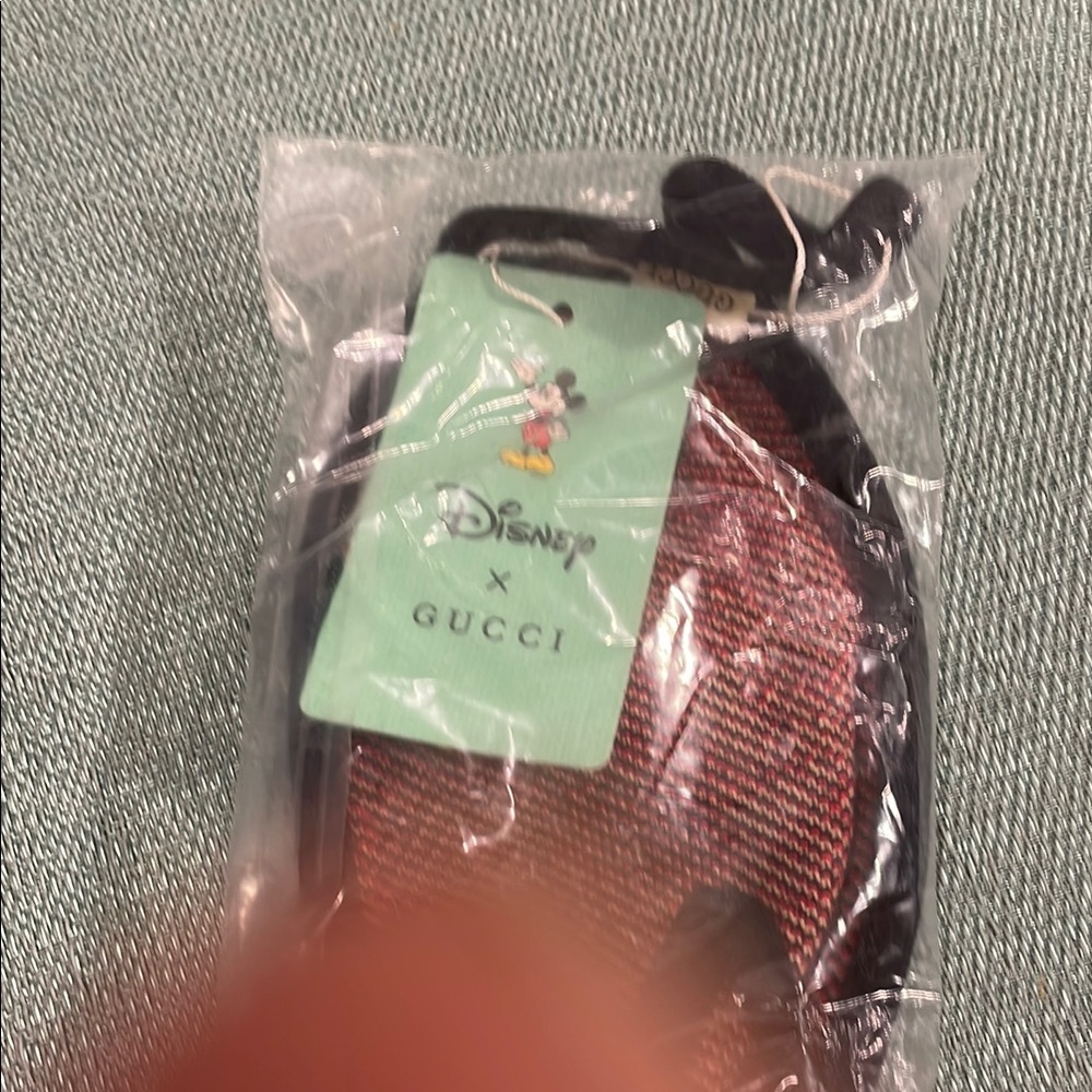 Disney Facemask. - Picture 2 of 3